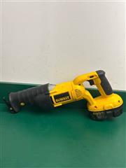 DeWalt DC385 18V Cordless Variable Speed Reciprocating Saw W/ Battery